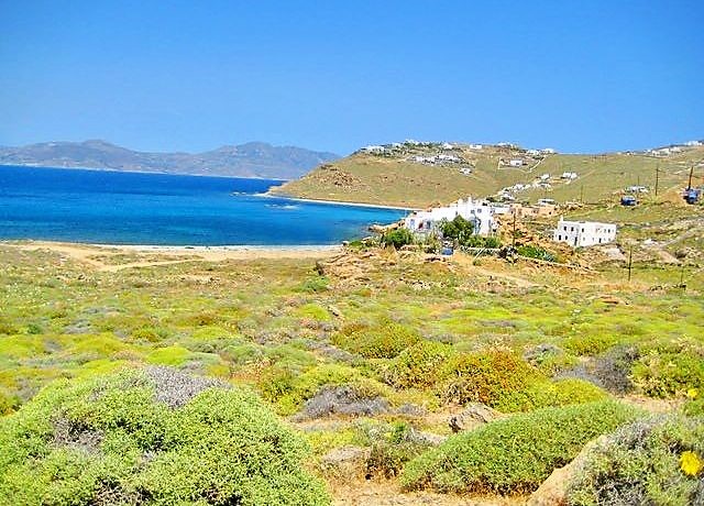 Mykonos - Terrain très bien situé près de la plage de Houlakia